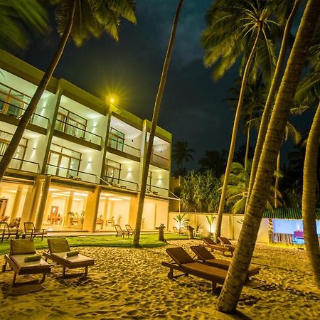 Serendipitaly Ayurveda Boutique Hotel Хикадува Екстериор снимка