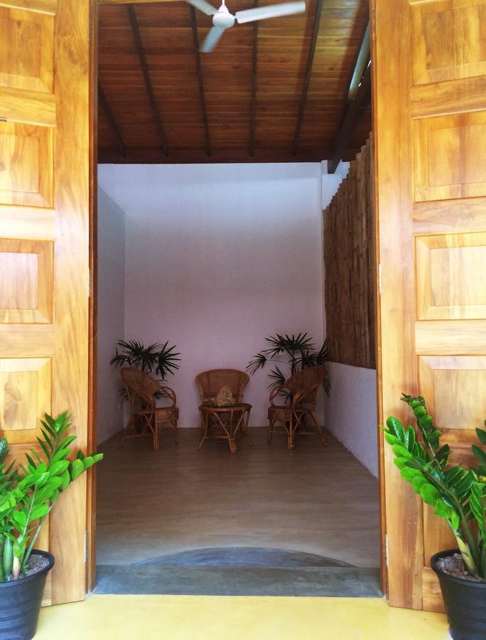 Serendipitaly Ayurveda Boutique Hotel Хикадува Екстериор снимка