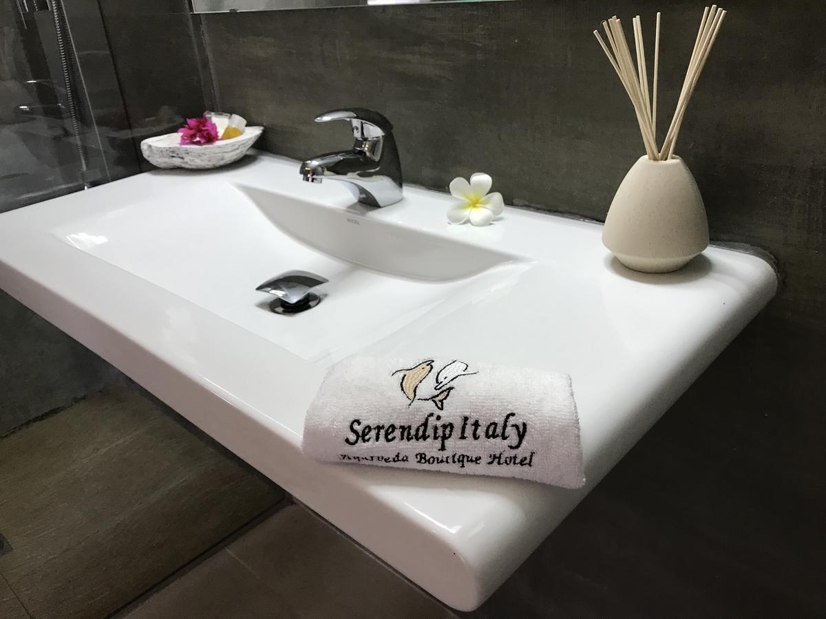 Serendipitaly Ayurveda Boutique Hotel Хикадува Екстериор снимка